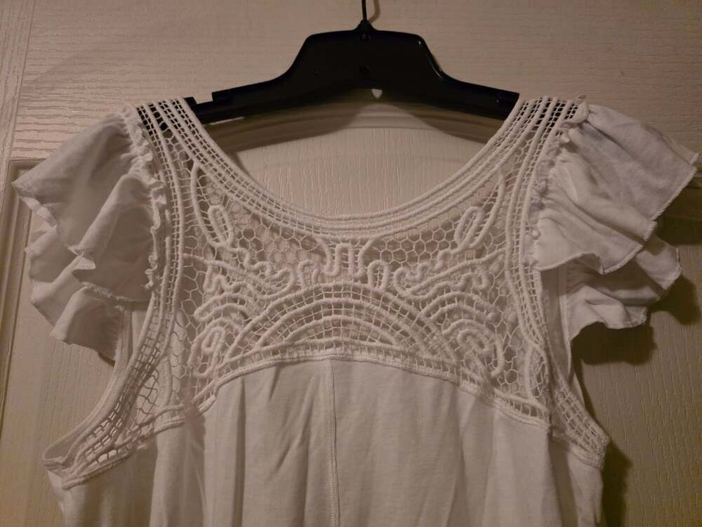 Tee Shop Top Size X-Large White Crochet Back Lace Ruffle Shirt Blouse - Picture 4 of 4